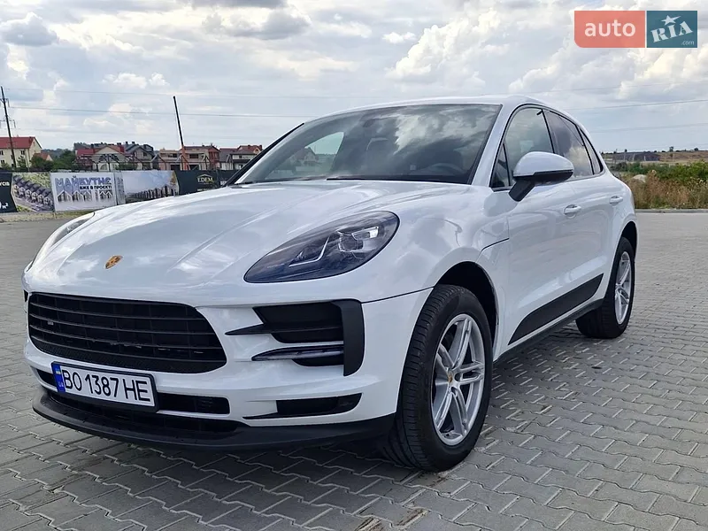 Porsche Macan 2021
