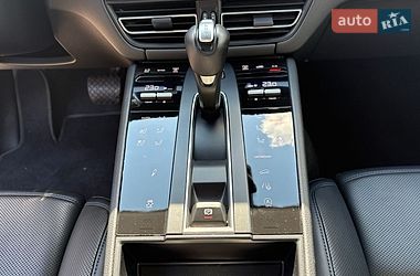 Позашляховик / Кросовер Porsche Macan 2023 в Києві