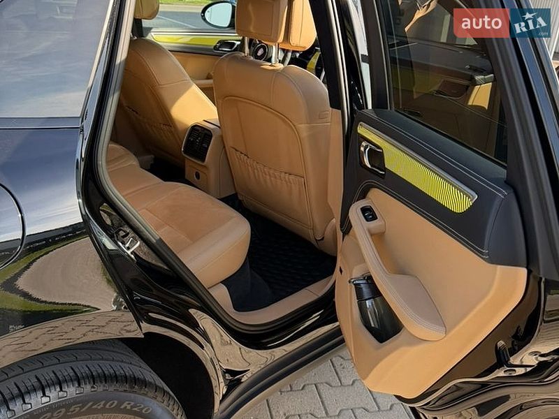 Внедорожник / Кроссовер Porsche Macan 2016 в Львове