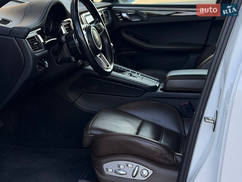 Внедорожник / Кроссовер Porsche Macan 2015 в Белой Церкви