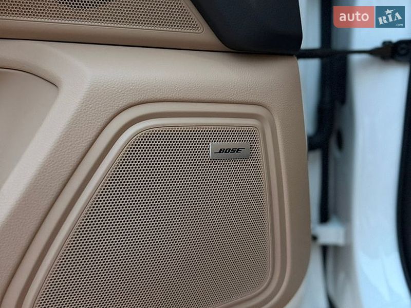 Внедорожник / Кроссовер Porsche Macan 2020 в Киеве