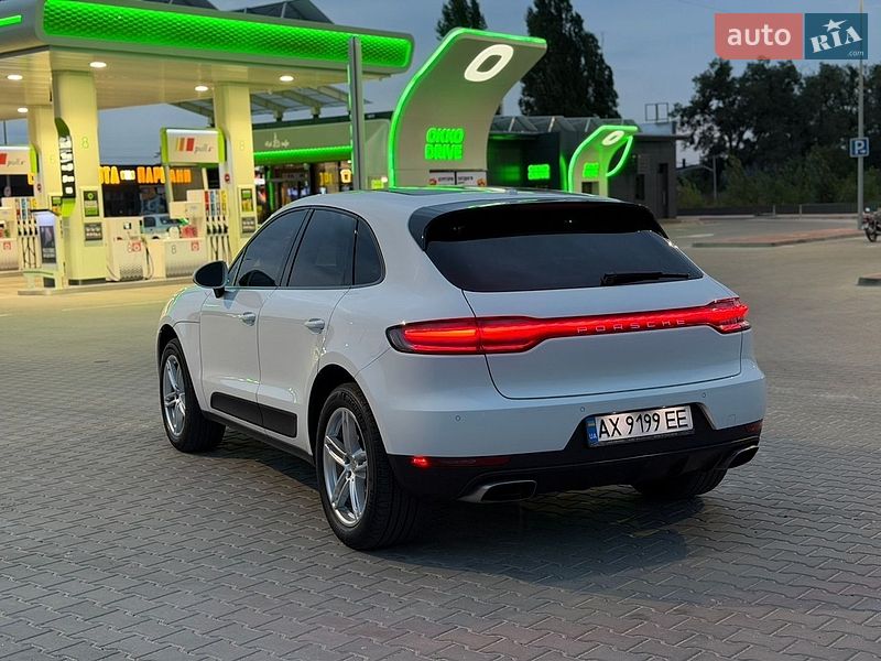 Внедорожник / Кроссовер Porsche Macan 2020 в Киеве