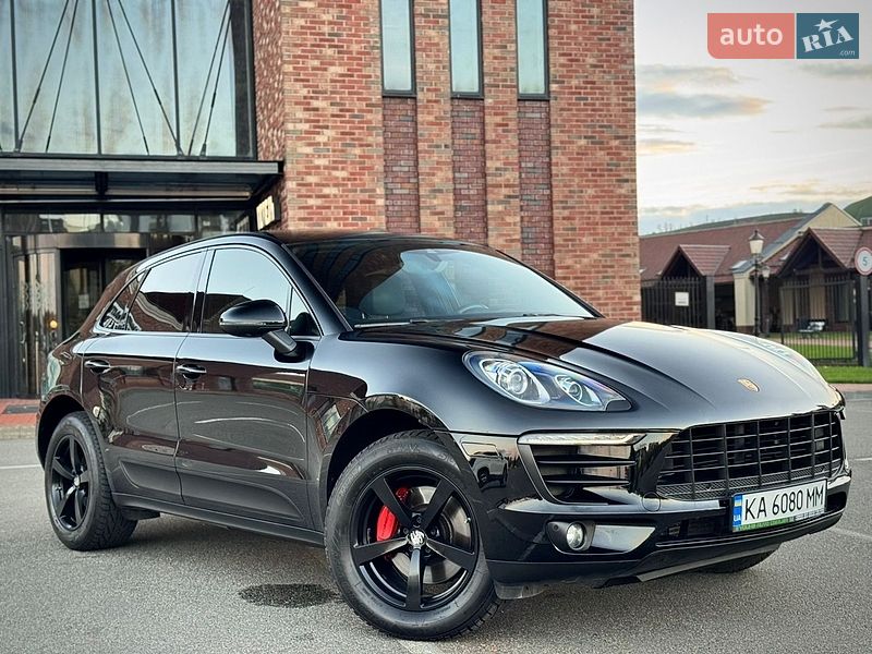Внедорожник / Кроссовер Porsche Macan 2016 в Киеве