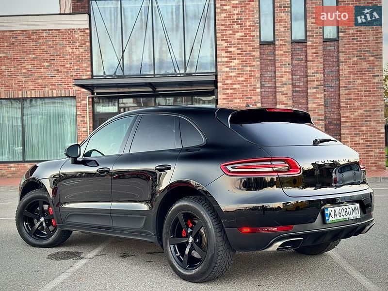 Внедорожник / Кроссовер Porsche Macan 2016 в Киеве