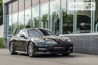 Седан Porsche Panamera 2010 в Киеве