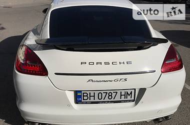 Седан Porsche Panamera 2010 в Одессе