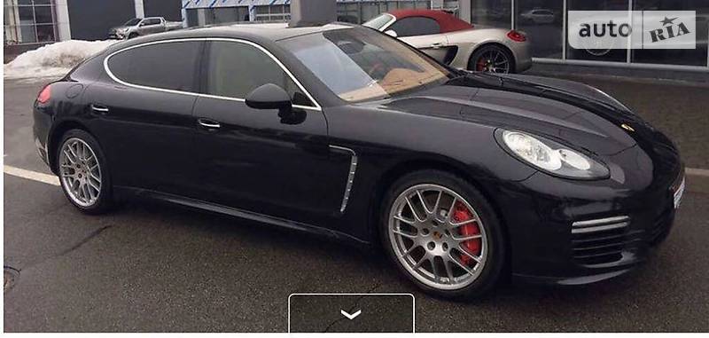Седан Porsche Panamera 2013 в Днепре
