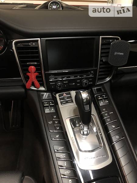 Porsche Panamera 2014 в Львові