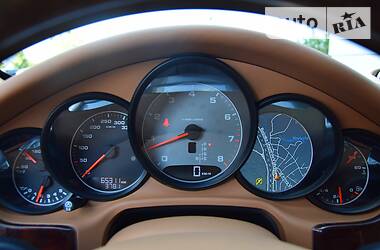 Хетчбек Porsche Panamera 2013 в 