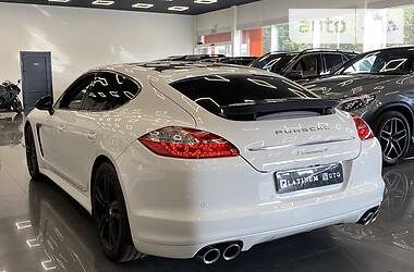 Седан Porsche Panamera 2010 в Одессе