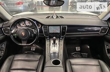 Седан Porsche Panamera 2010 в Одессе