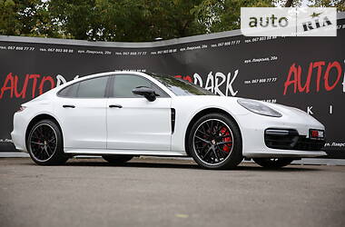 Ліфтбек Porsche Panamera 2016 в 