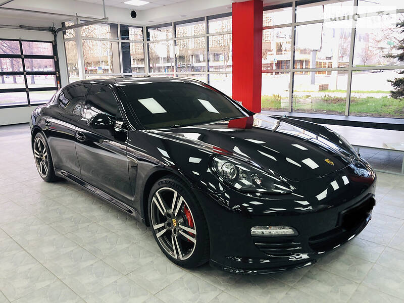 Лифтбек Porsche Panamera 2012 в Днепре