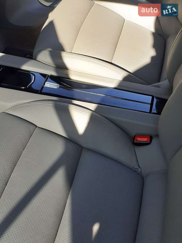 Седан Porsche Panamera 2010 в Харькове фото 8 Седан Porsche Panamera 2010 в Харькове