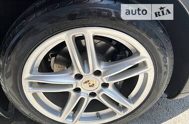 Седан Porsche Panamera 2013 в Тернополе