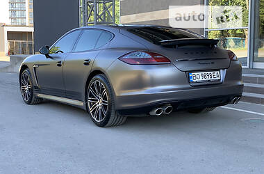 Хетчбек Porsche Panamera 2011 в Тернополі