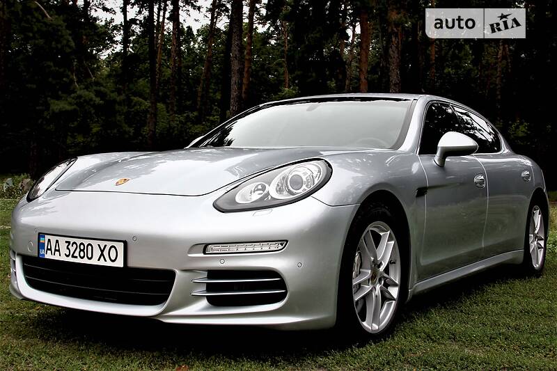 Хетчбек Porsche Panamera 2013 в Києві