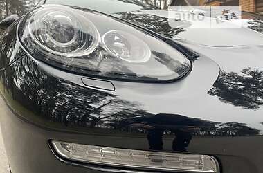 Внедорожник / Кроссовер Porsche Panamera 2013 в Киеве