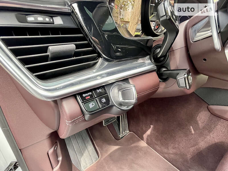 Лифтбек Porsche Panamera 2020 в Киеве