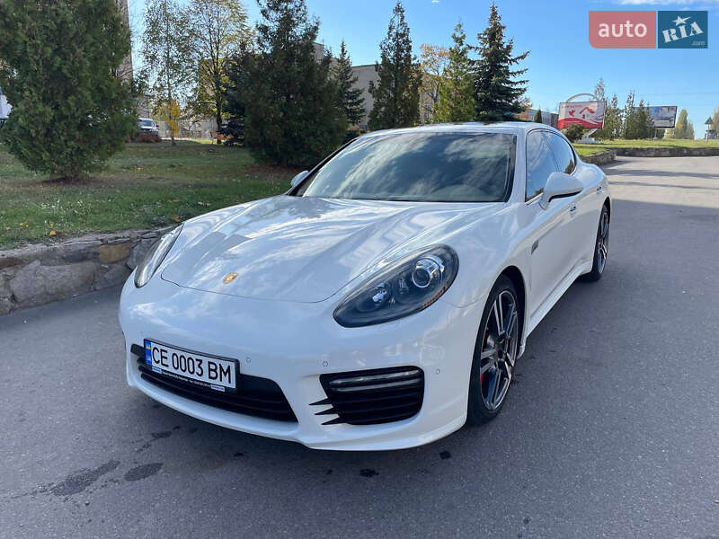 Фастбэк Porsche Panamera 2013 в Новоднестровске