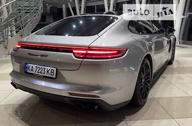 Фастбек Porsche Panamera 2019 в 
