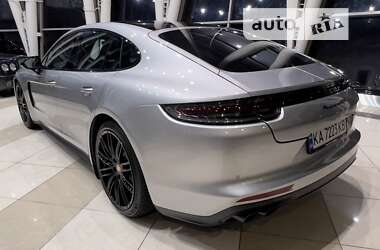 Фастбек Porsche Panamera 2019 в 