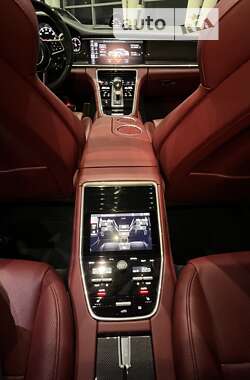 Фастбек Porsche Panamera 2019 в 