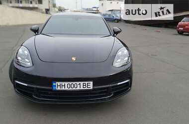 Фастбэк Porsche Panamera 2018 в Одессе