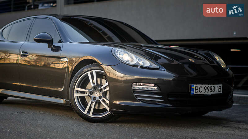 Фастбэк Porsche Panamera 2010 в Львове фото 11 Фастбэк Porsche Panamera 2010 в Львове