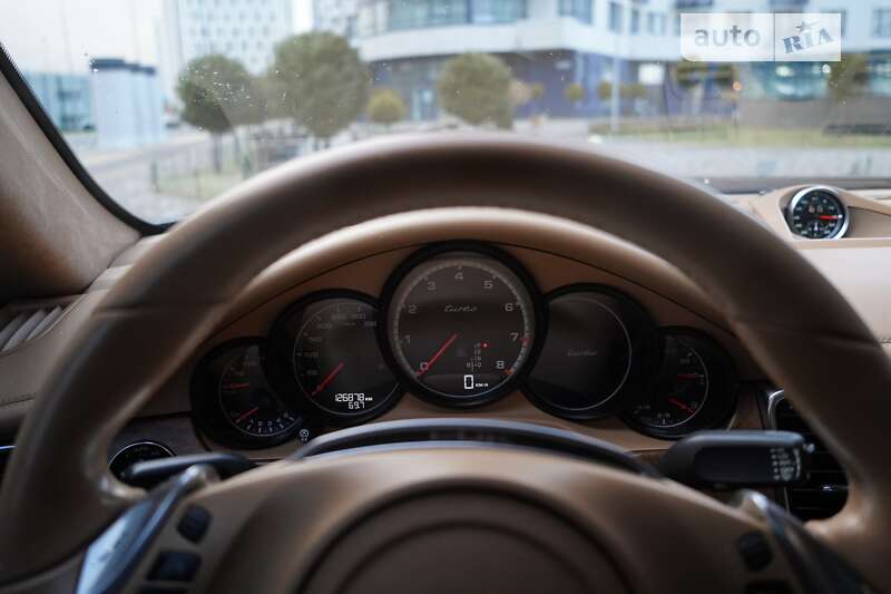 Фастбэк Porsche Panamera 2010 в Киеве фото 29 Фастбэк Porsche Panamera 2010 в Киеве