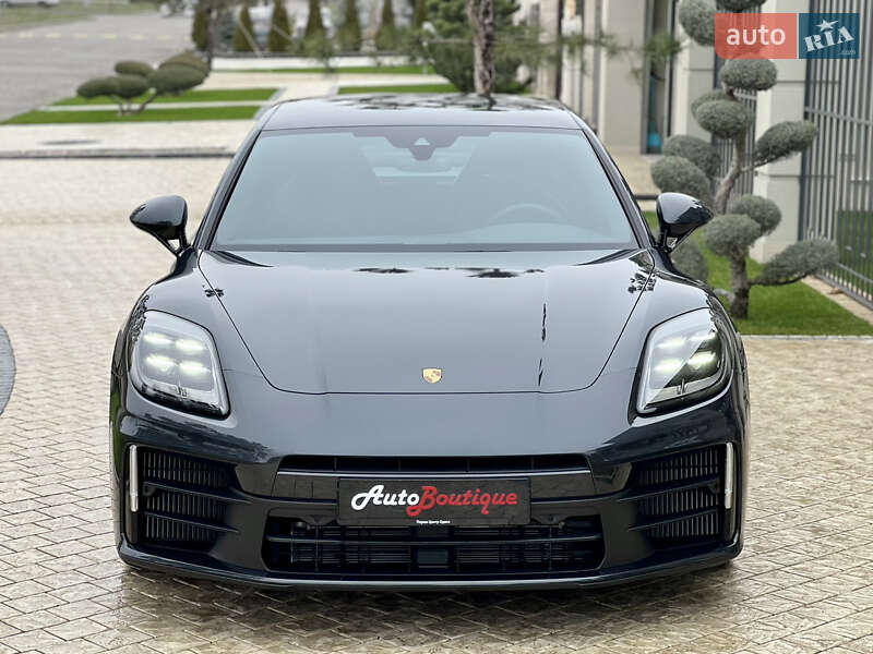 Porsche Panamera 2024