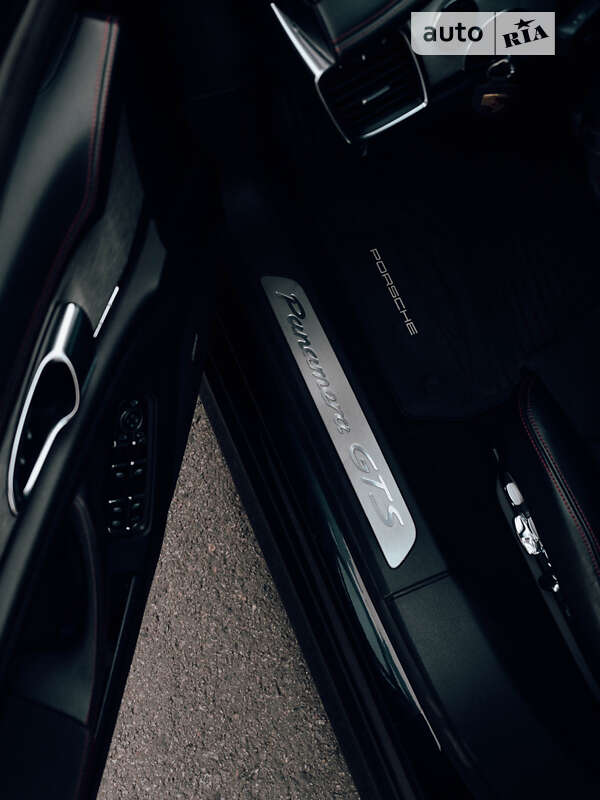 Фастбэк Porsche Panamera 2012 в Кременчуге