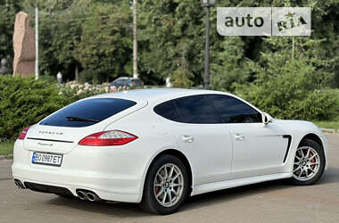 Фастбек Porsche Panamera 2010 в Сумах