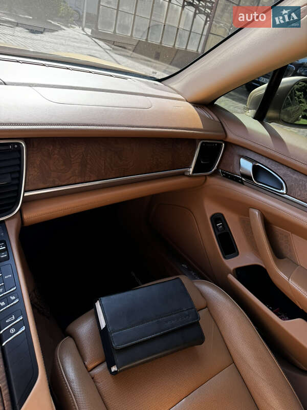 Фастбек Porsche Panamera 2012 в Одесі фото 13 Фастбек Porsche Panamera 2012 в Одесі