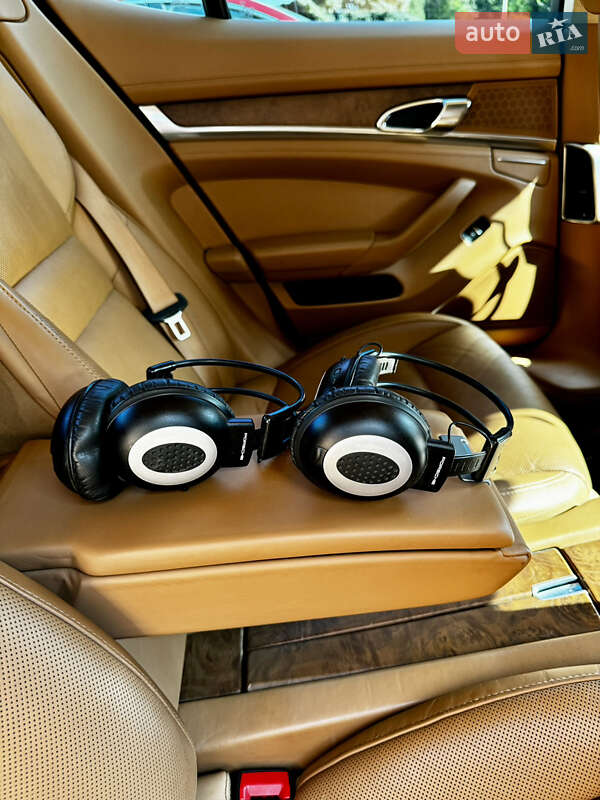 Фастбек Porsche Panamera 2012 в Одесі фото 19 Фастбек Porsche Panamera 2012 в Одесі