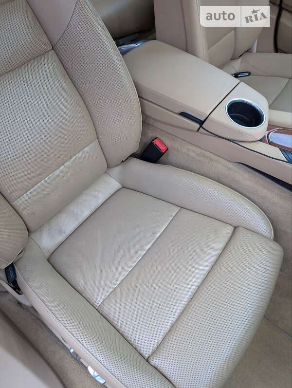 Фастбек Porsche Panamera 2014 в Ужгороді фото 40 Фастбек Porsche Panamera 2014 в Ужгороді