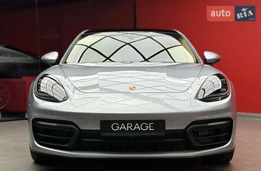 Фастбэк Porsche Panamera 2021 в 