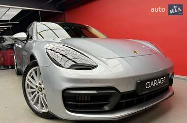 Фастбэк Porsche Panamera 2021 в 
