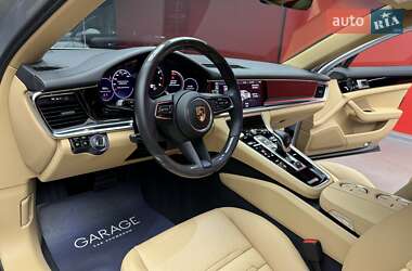 Фастбэк Porsche Panamera 2021 в 