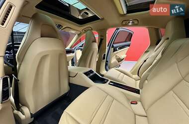 Фастбэк Porsche Panamera 2021 в 