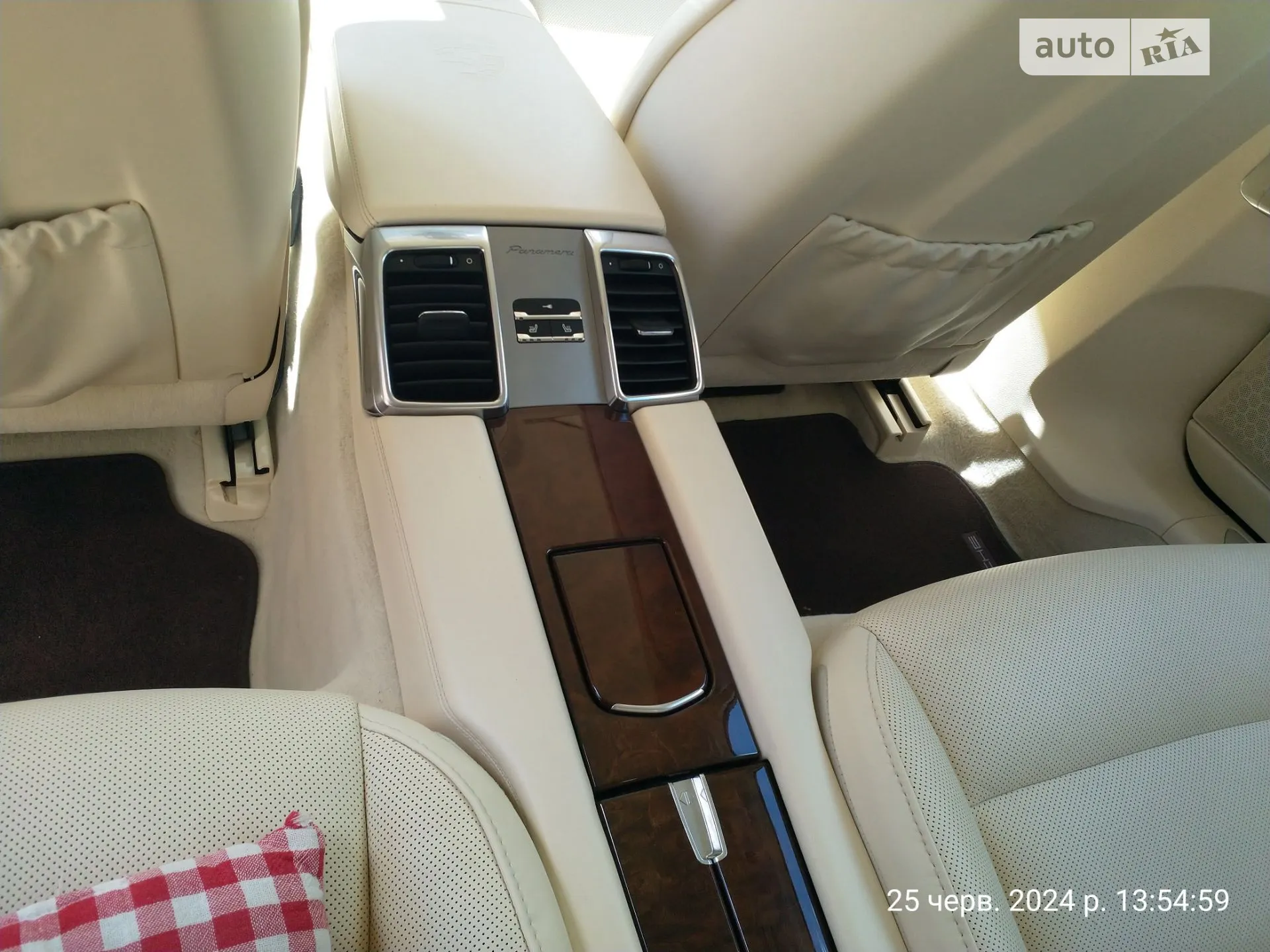 2011 Porsche Panamera - мініатюра 6
