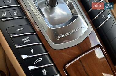 Фастбэк Porsche Panamera 2010 в 