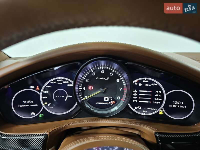 Фастбэк Porsche Panamera 2017 в Киеве