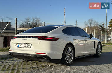 Фастбэк Porsche Panamera 2017 в 