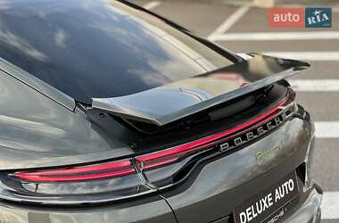 Фастбек Porsche Panamera 2023 в Києві