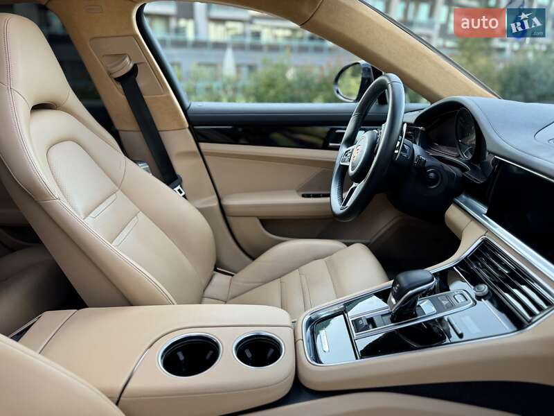Фастбэк Porsche Panamera 2020 в Виннице