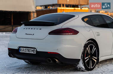 Фастбэк Porsche Panamera 2013 в Киеве