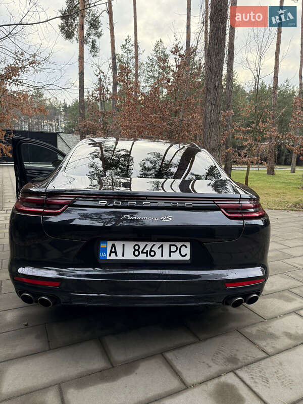 Фастбек Porsche Panamera 2016 в Василькові