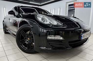 Фастбэк Porsche Panamera 2011 в Киеве