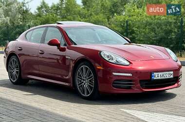 Фастбэк Porsche Panamera 2014 в 
